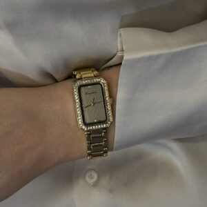 TIMELESS RECTANGULAR GOLD