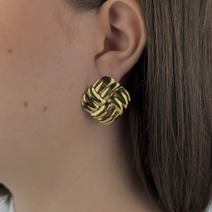 GOLD SQUARE EARRINGS