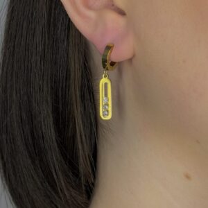 GOLD OVAL EARRINGS