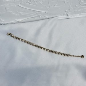 ΔΙΑΜΑΝΤΕΝΙΟ ΒΡΑΧΙΟΛΙ ΜΕ ΚΑΡΔΟΥΛΕΣ