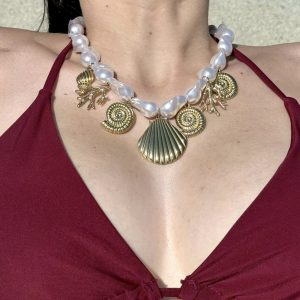 ΚΑΛΟΚΑΙΡΙΝΟ ΚΟΛΙΕ ΜΕ ΠΑΤΡΟΥΛΕΣ ΚΑΙ CHARMS 🌊🐚🤍